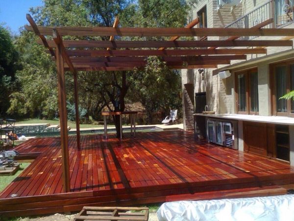 RHODESIAN TEAK DECKING
